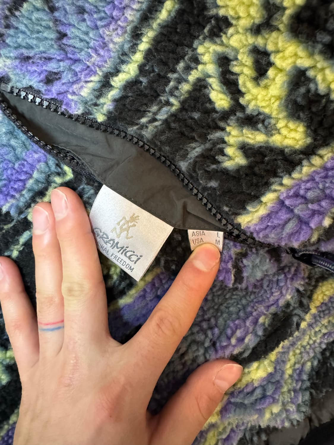 [L] 디스이즈네버댓 x 그라미치 리버시블 플리스 베스트 멀티 상품이미지3