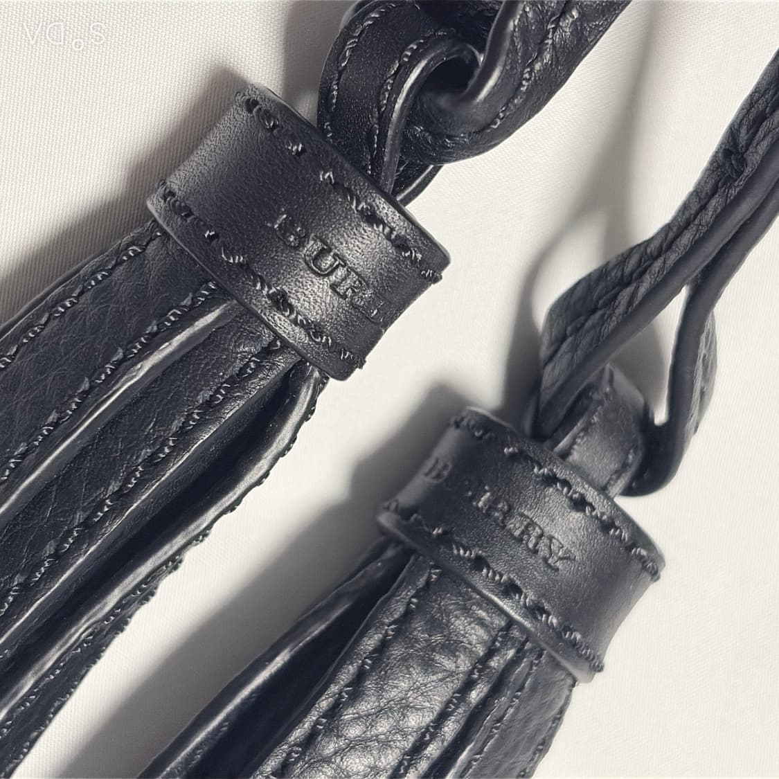 버버리 가죽 호보백 블랙 상품이미지9