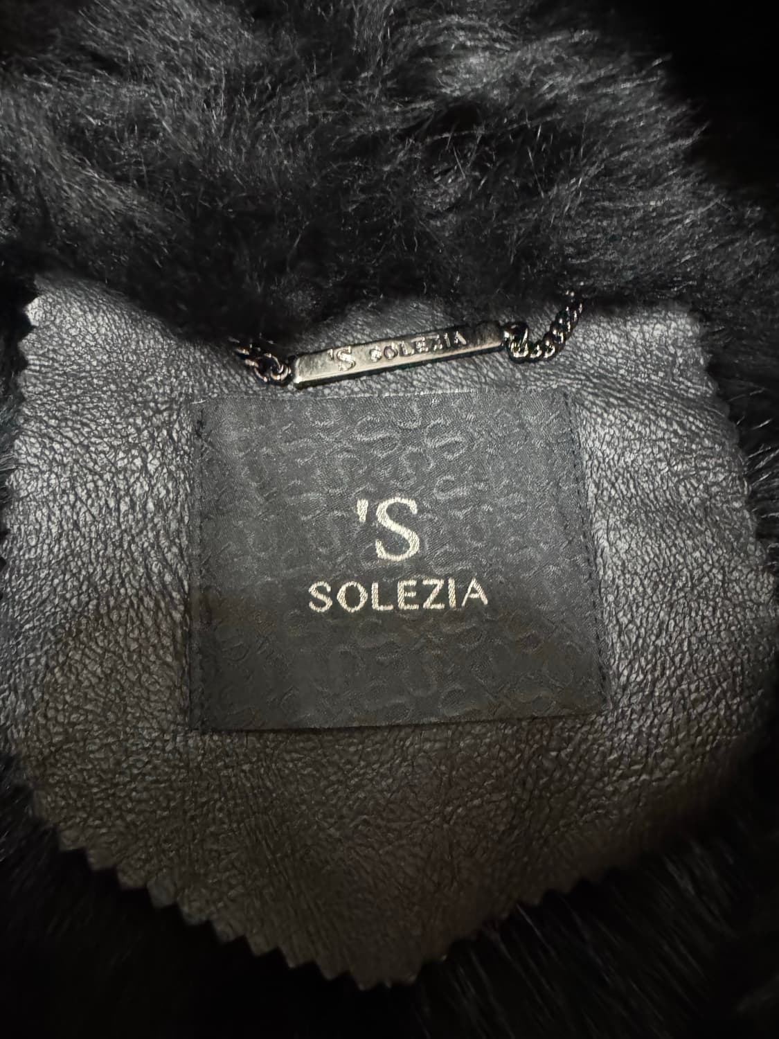 올블랙 레더 퍼 무스탕 상품이미지5