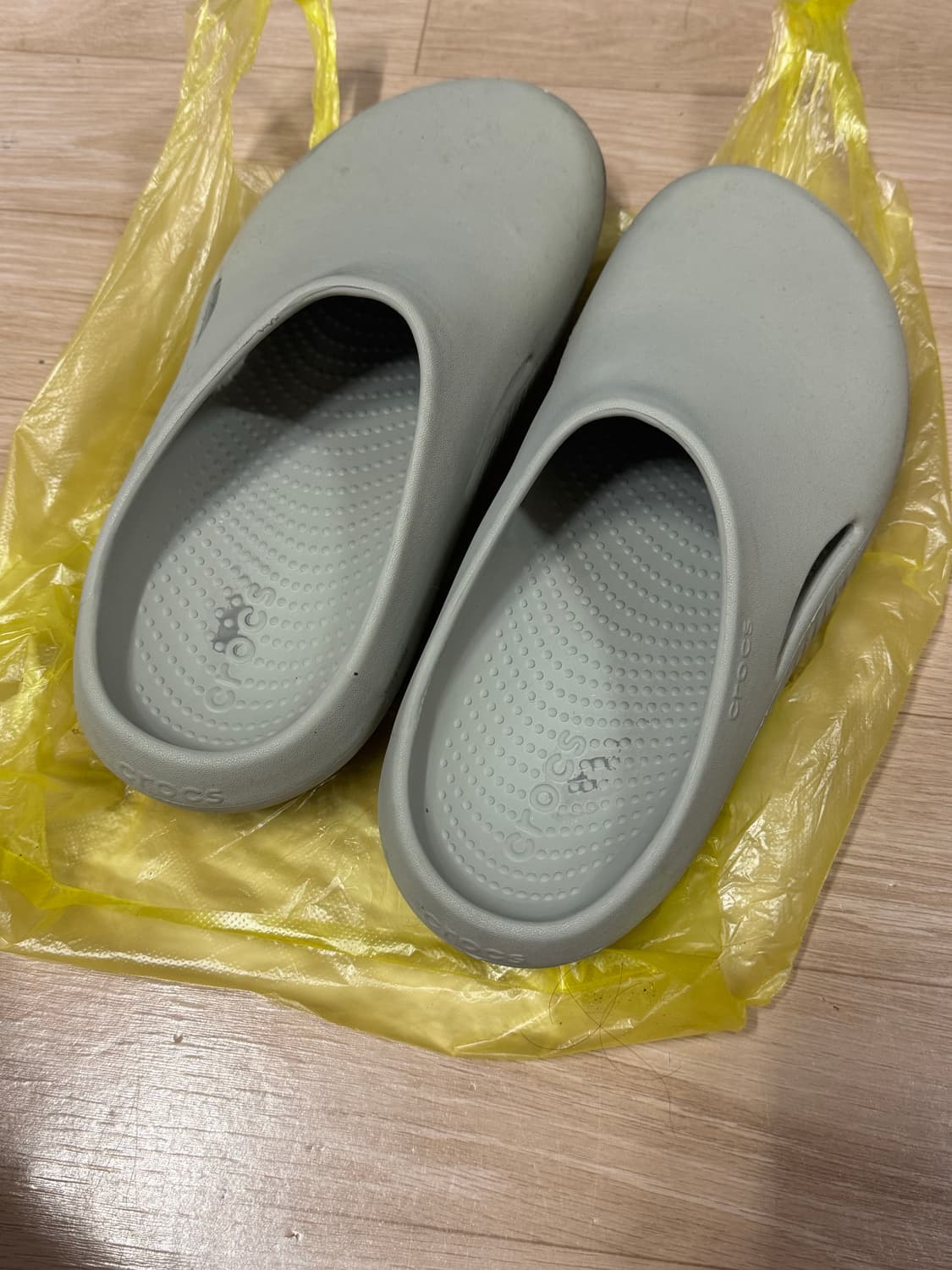 크록스 에코 웨이브 클로그 회색 상품이미지1
