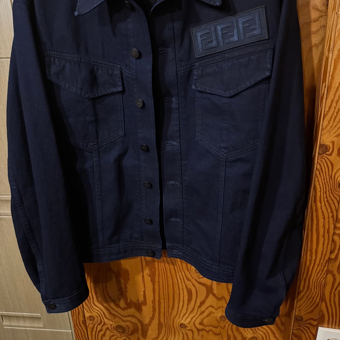 펜디 주카 FFF 청 데님 자켓 판매 합니다 상품이미지4