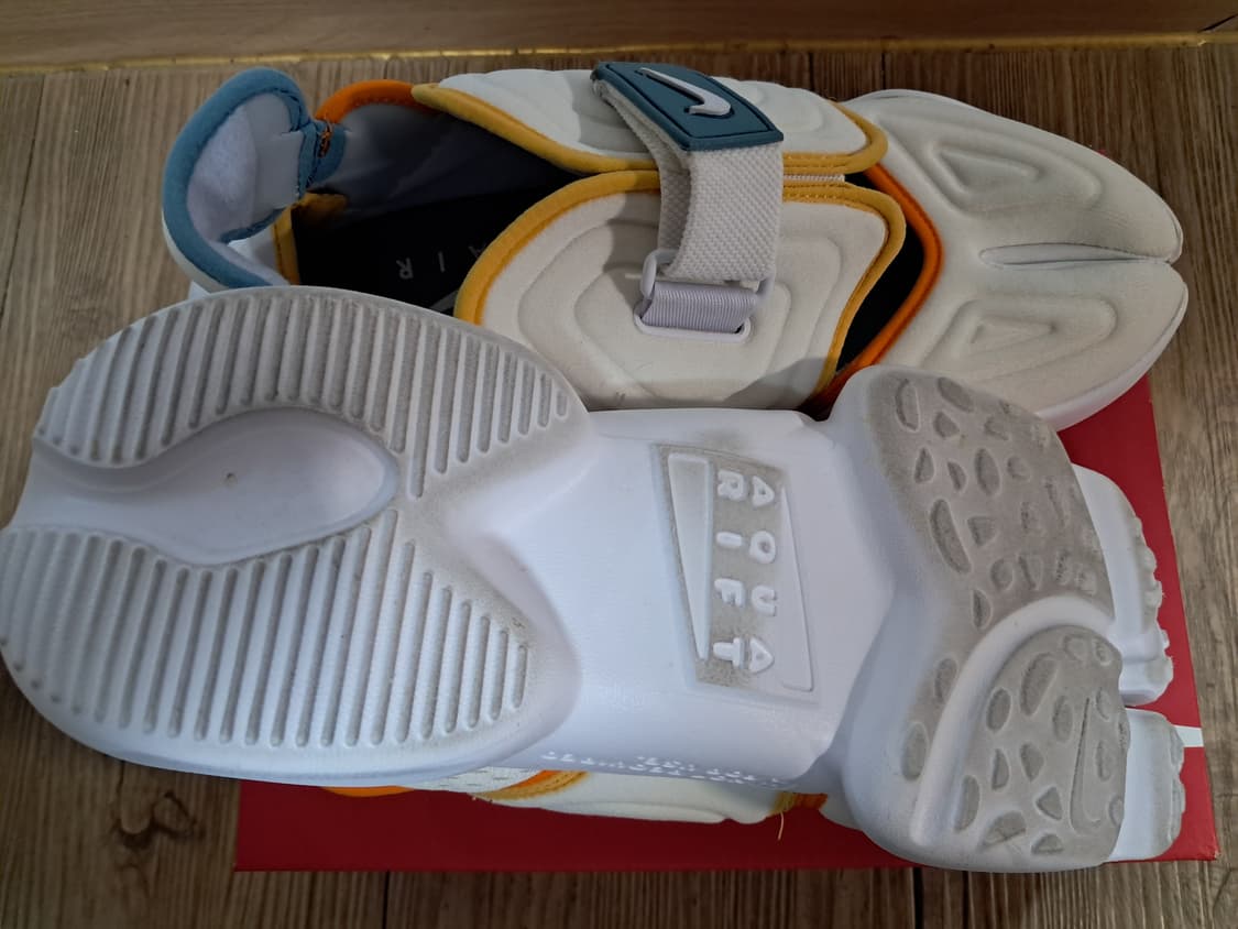 나이키 아쿠아리프트 260 상품이미지9