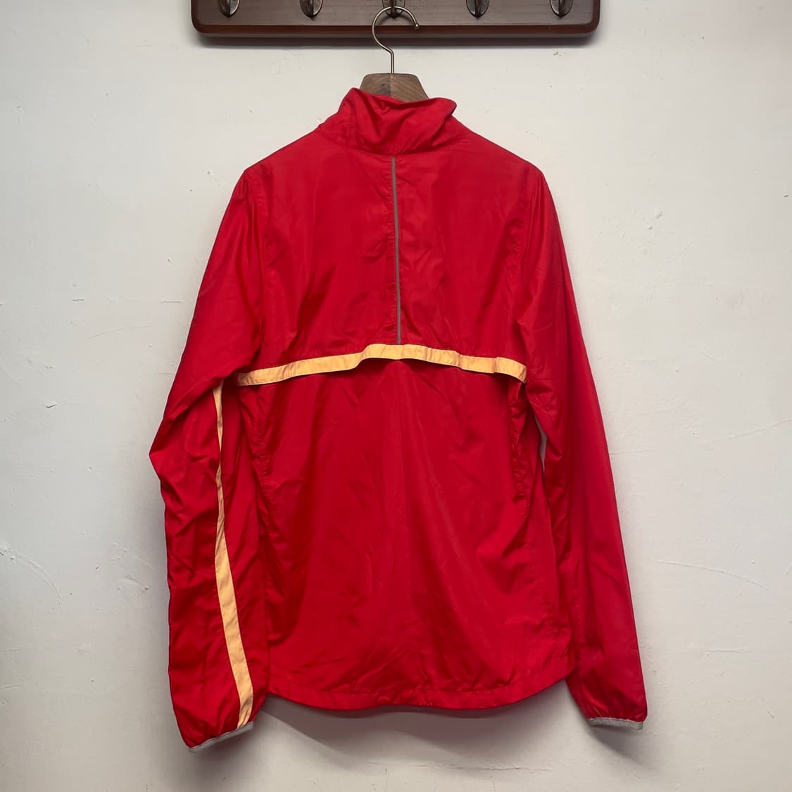 나이키 (우먼) 러닝 레드 트랙 자켓   상품이미지5