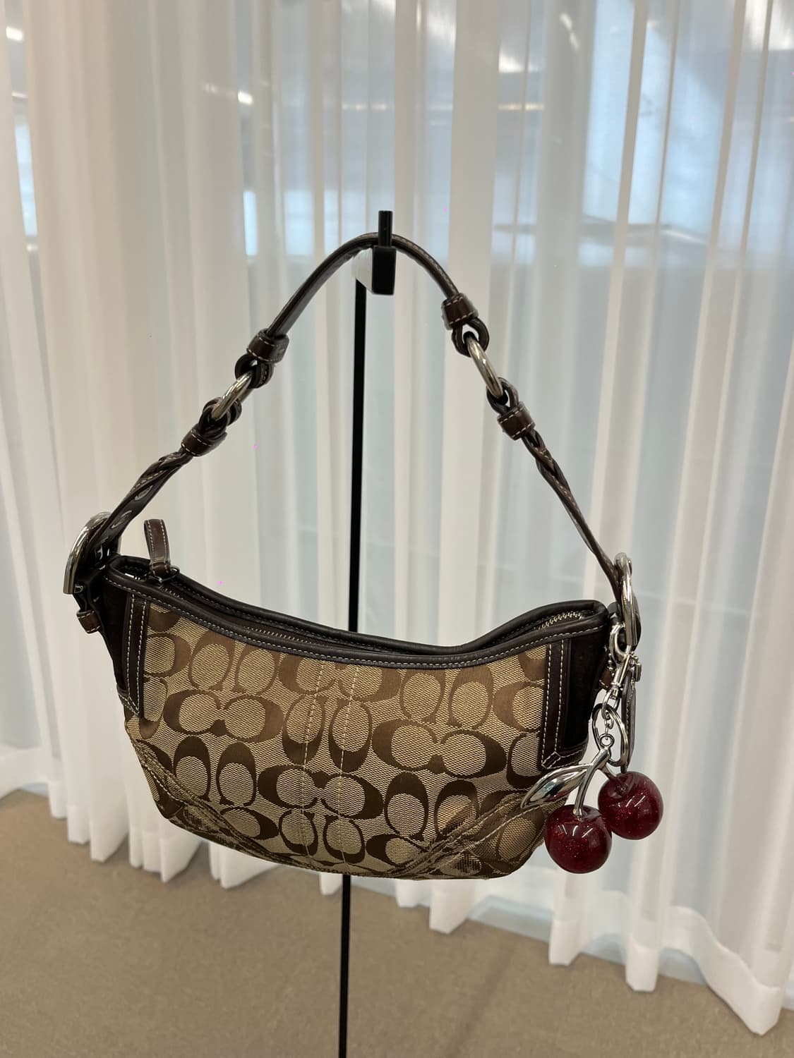 Coach Mini Brown Shoulder Bag 상품이미지1