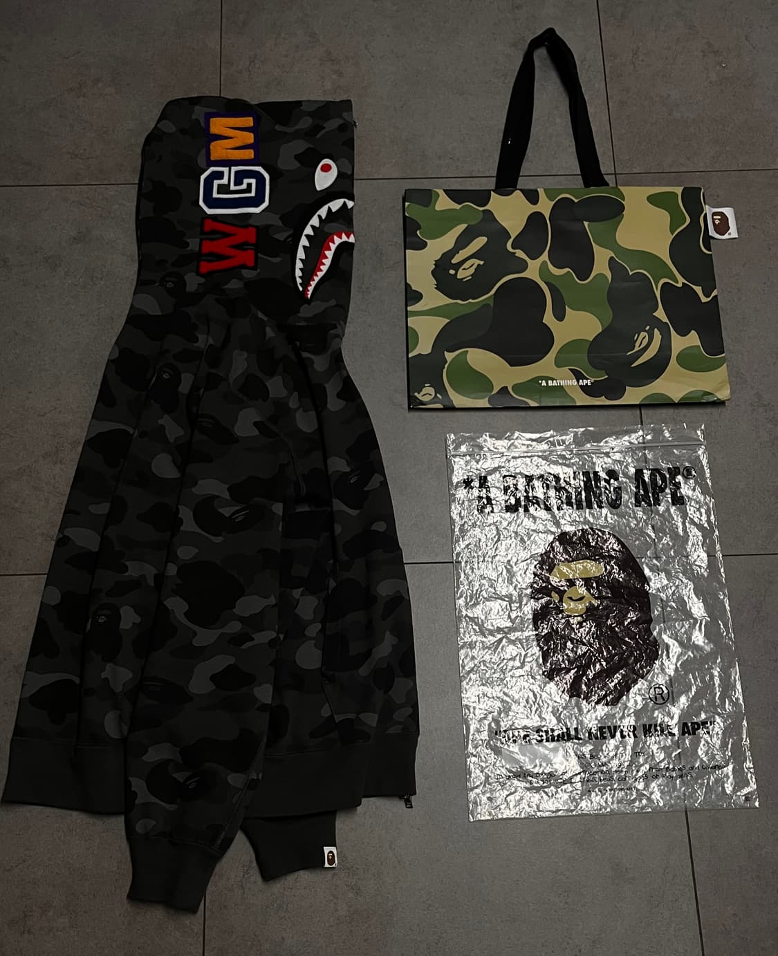 새상품급) 베이프 오리지널 흑계 샤크 후드집업  상품이미지1