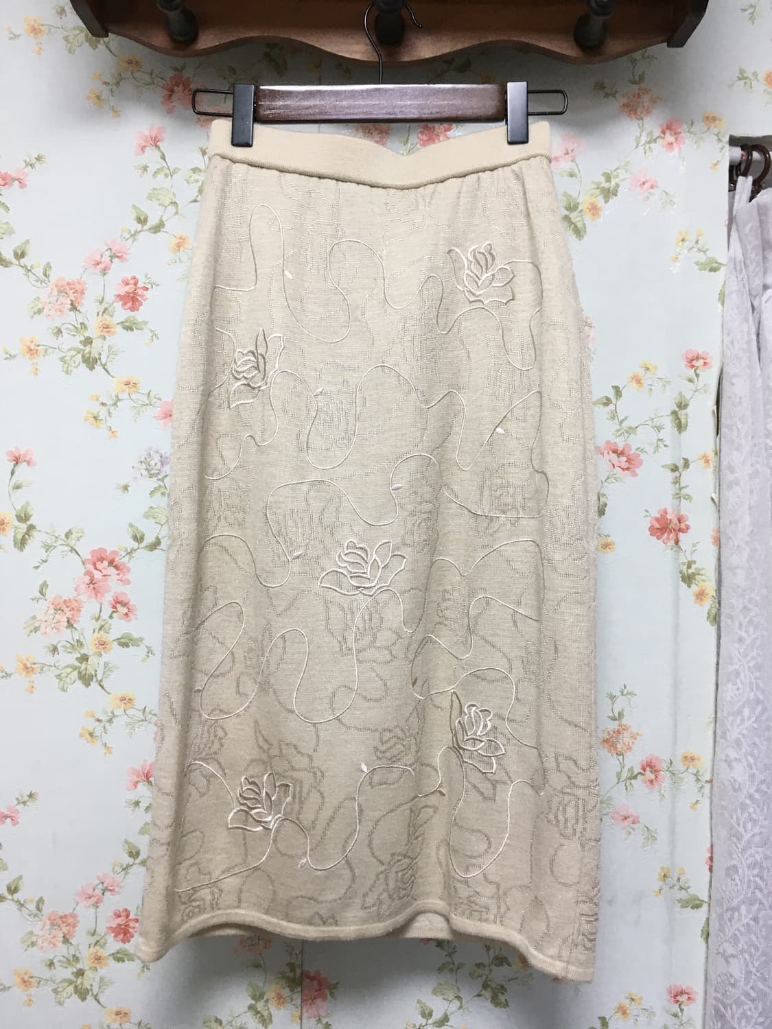 플라워 자수 미디 스커트 상품이미지2