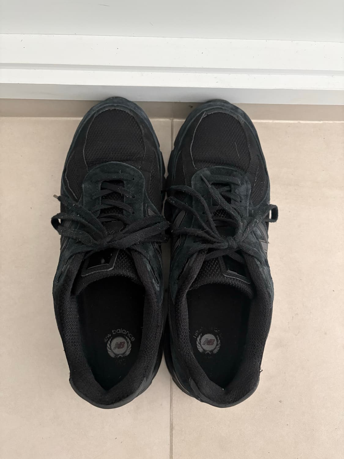 뉴발란스 990v4 트리플블랙 280 상품이미지2