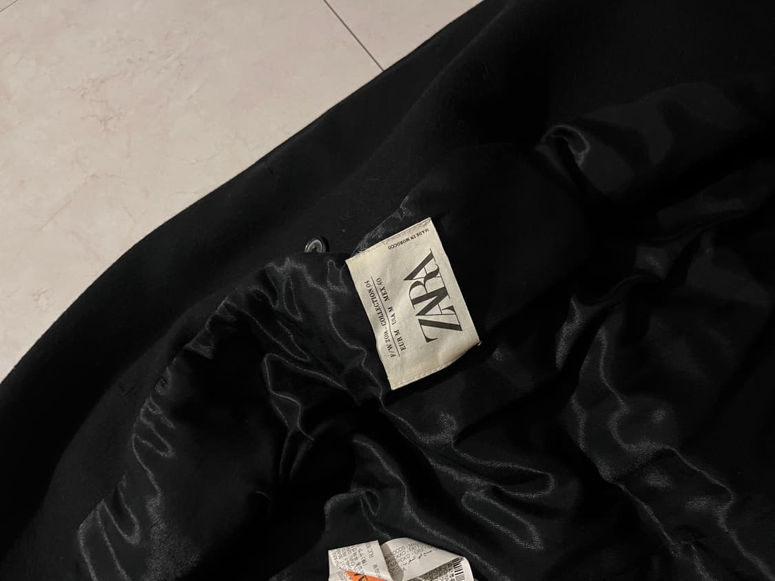 Zara collection 18 F/W 피크드 라벨 울 코트 상품이미지4