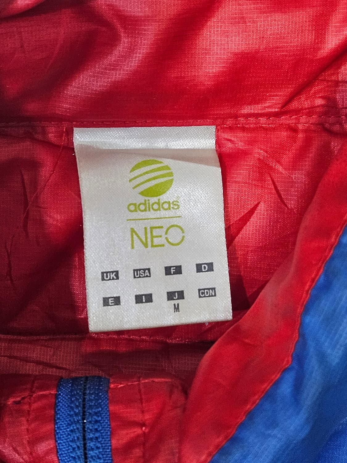 아디다스 경량패딩 상품이미지3