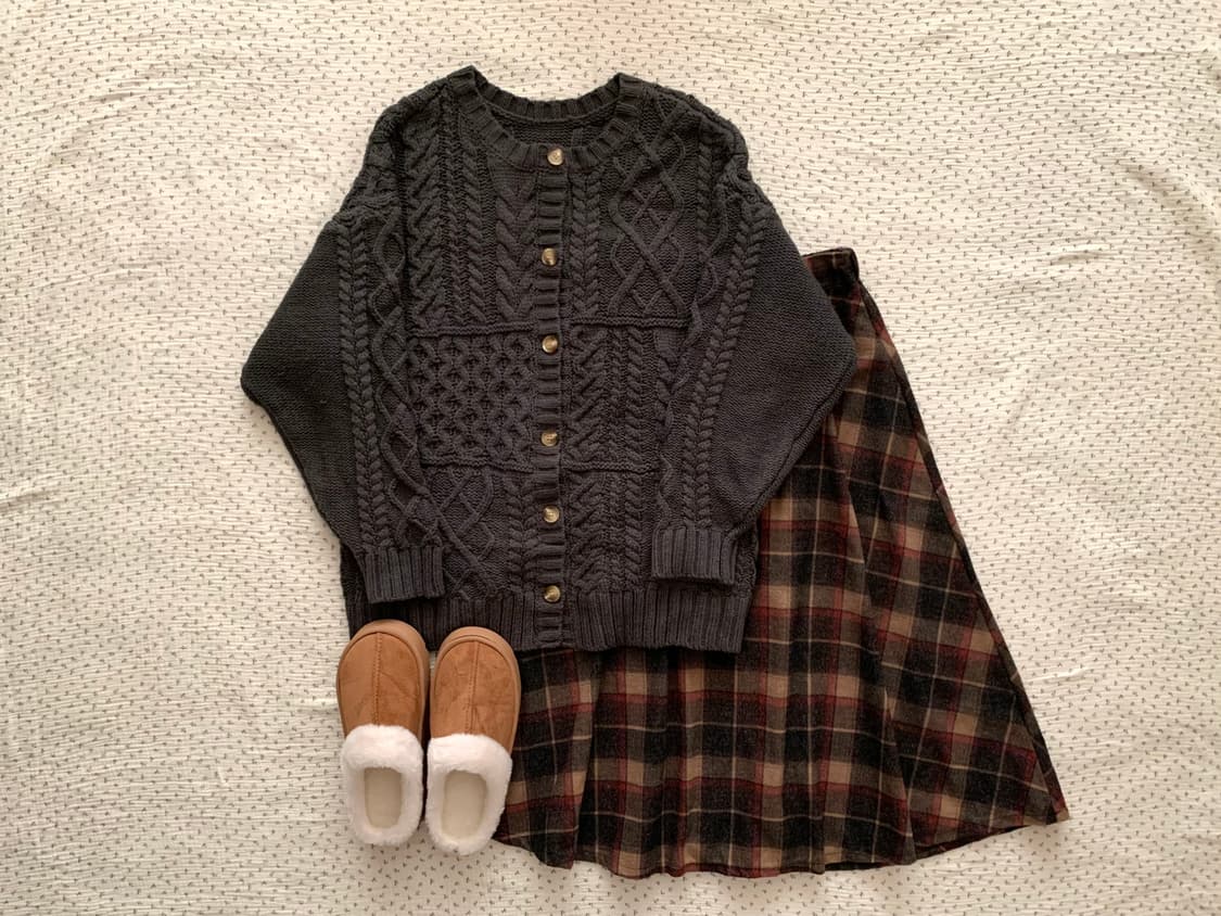 모리 패치 케이블 니트 가디건 상품이미지1