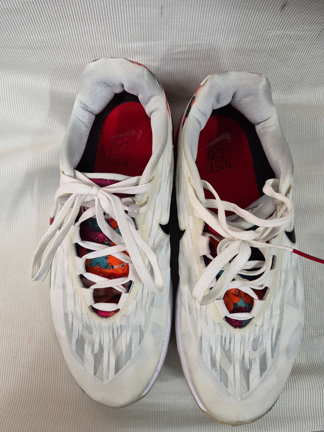 나이키 에어줌 지티 컷 2 써밋 FD4321-101 265 상품이미지2