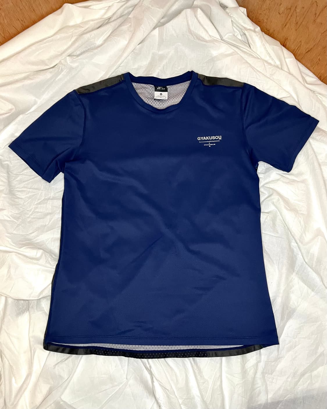 언더커 나이키 갸쿠소우 블루 투톤 퍼포레이티드 러닝 반팔 상품이미지2