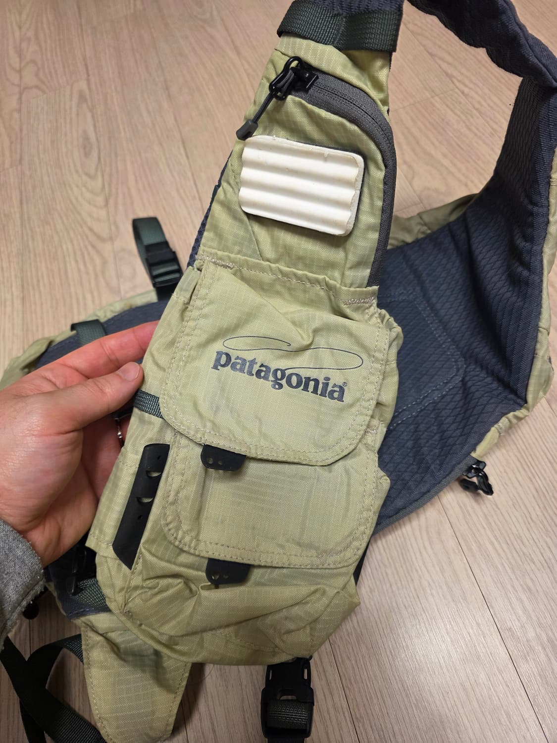 파타고니아 피싱 낚시 베스트 프론트 슬링백 상품이미지2