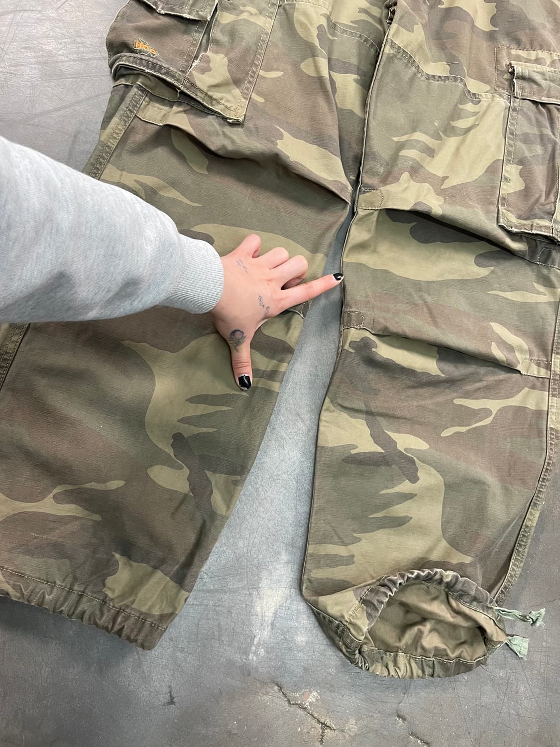 홀리스터 카모 와이드 카고 팬츠 상품이미지3