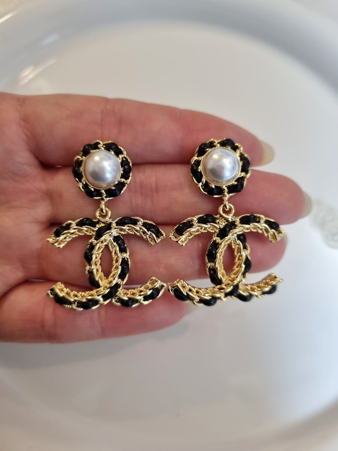 샤넬 업사이클링 금장 체인가죽 드롭 귀걸이 상품이미지5