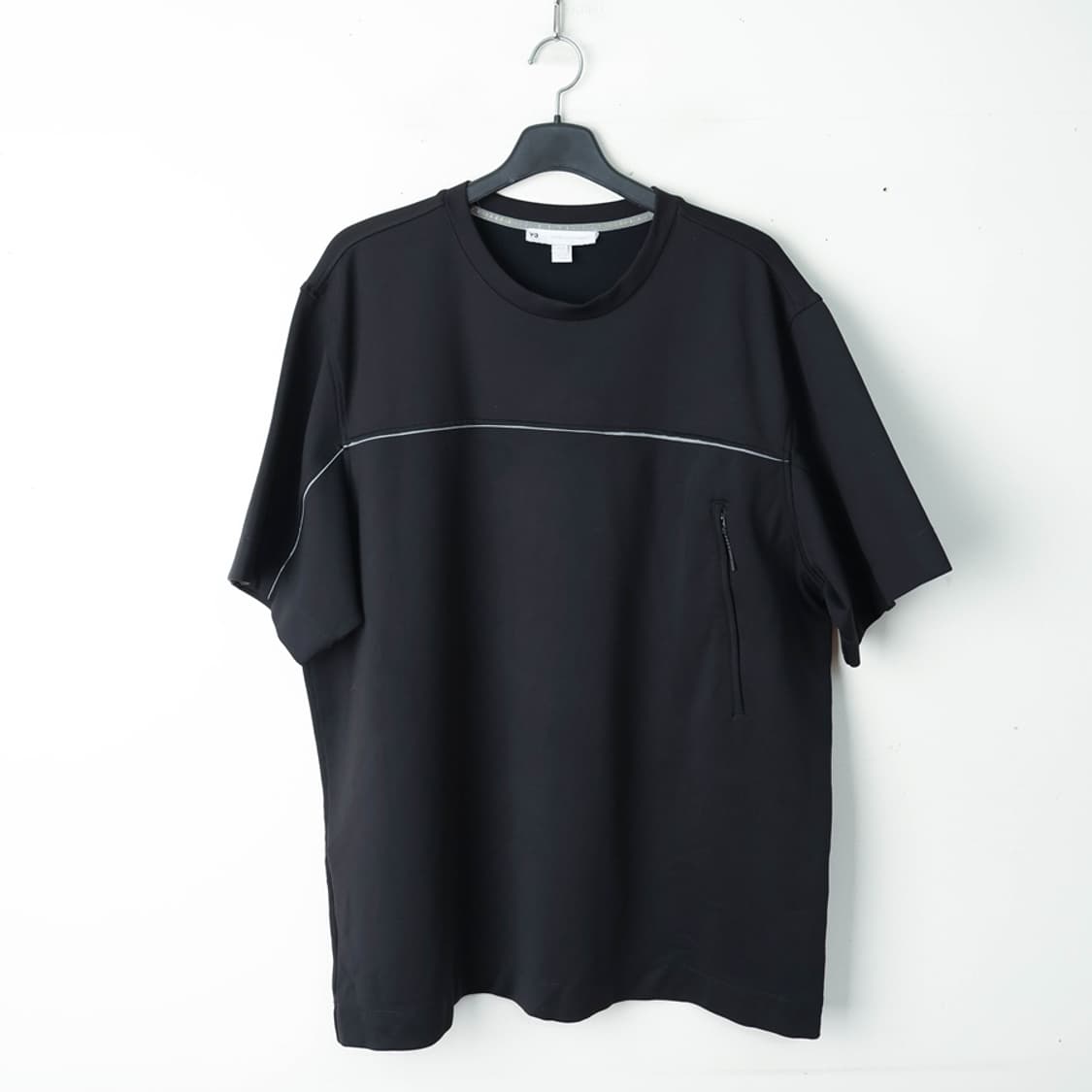 110/Y-3 아디다스 블랙로고 지퍼 반팔티  상품이미지1