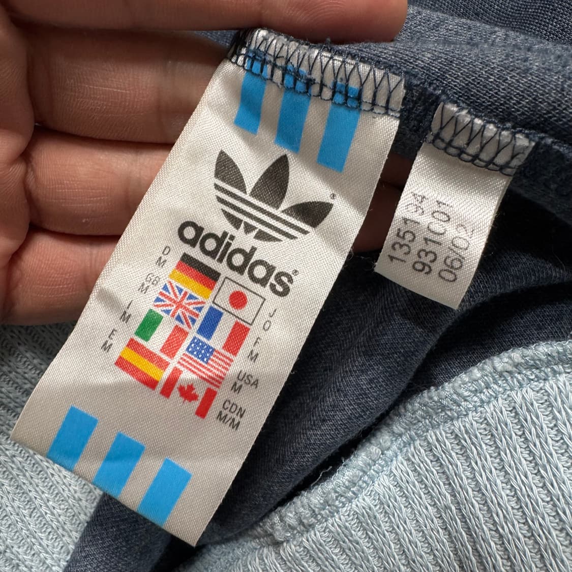 Name : 아디다스 하단 포인트로고 하늘색 시보리 져지 :)  상품이미지4
