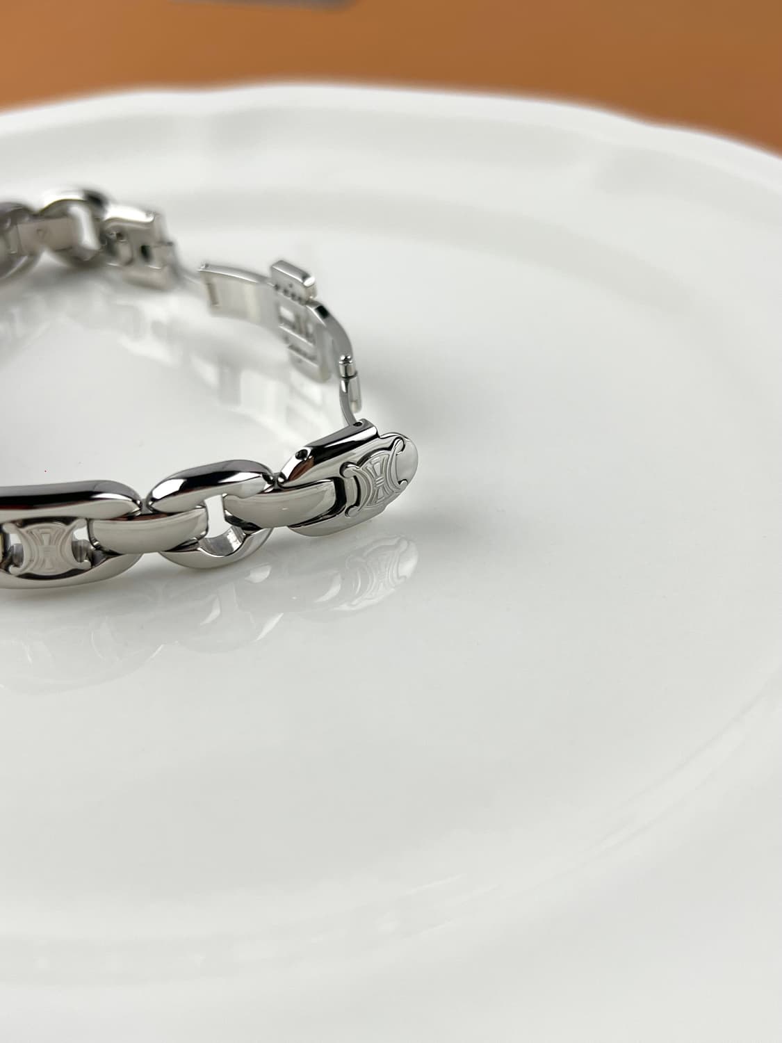 CELINE white macadam bracelet watch 상품이미지8