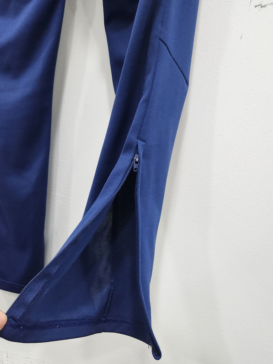 [105] 아디다스 트레이닝 바지 105 클리마쿨 네이비 상품이미지5