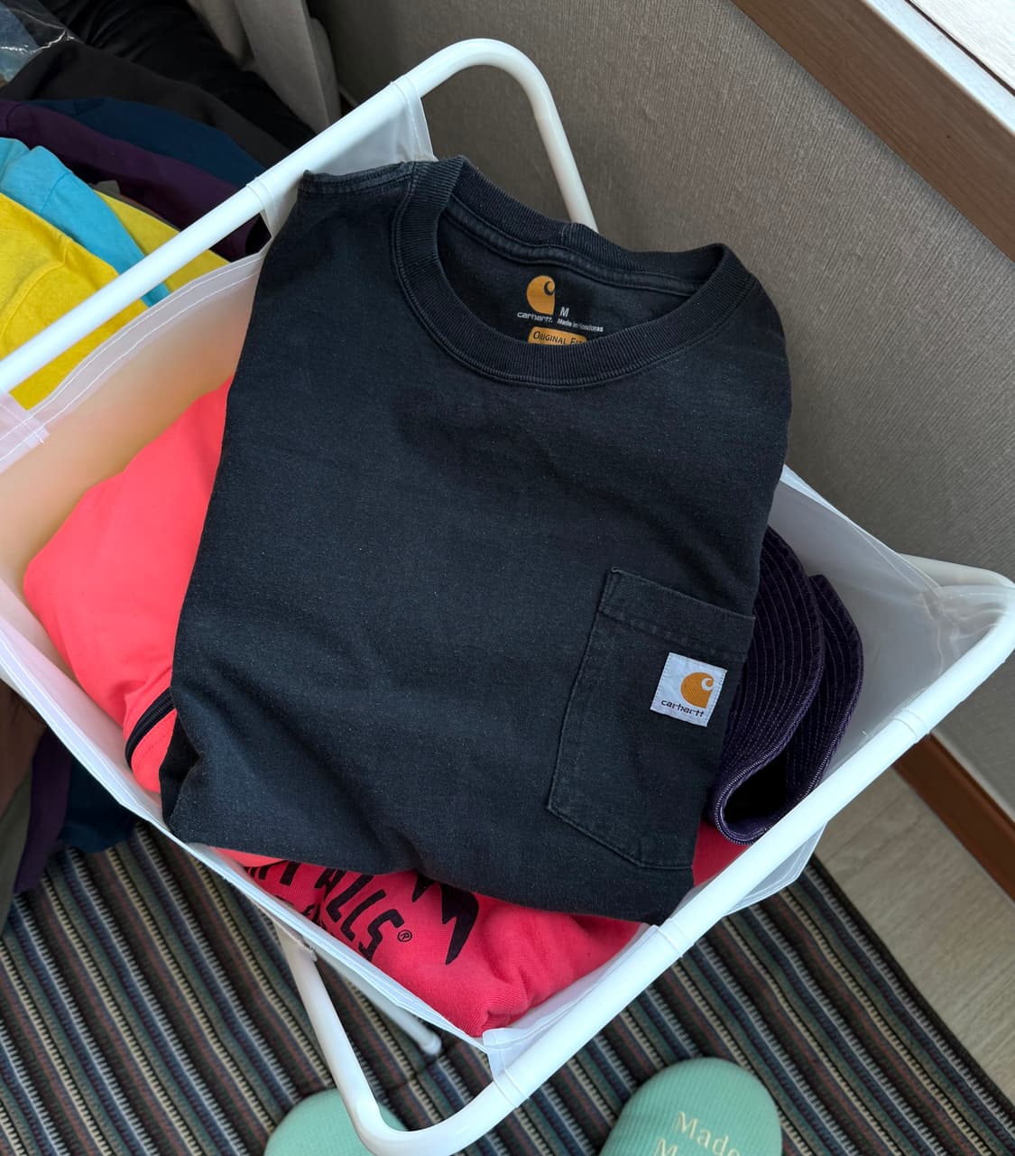 칼하트 포켓 롱슬리브 티셔츠 상품이미지2