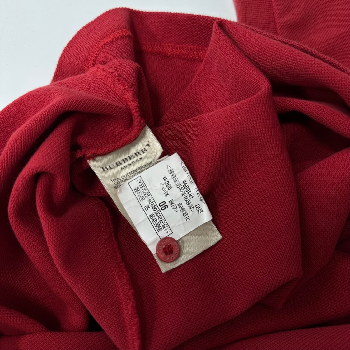 버버리 라인 디테일 카라티 상품이미지6