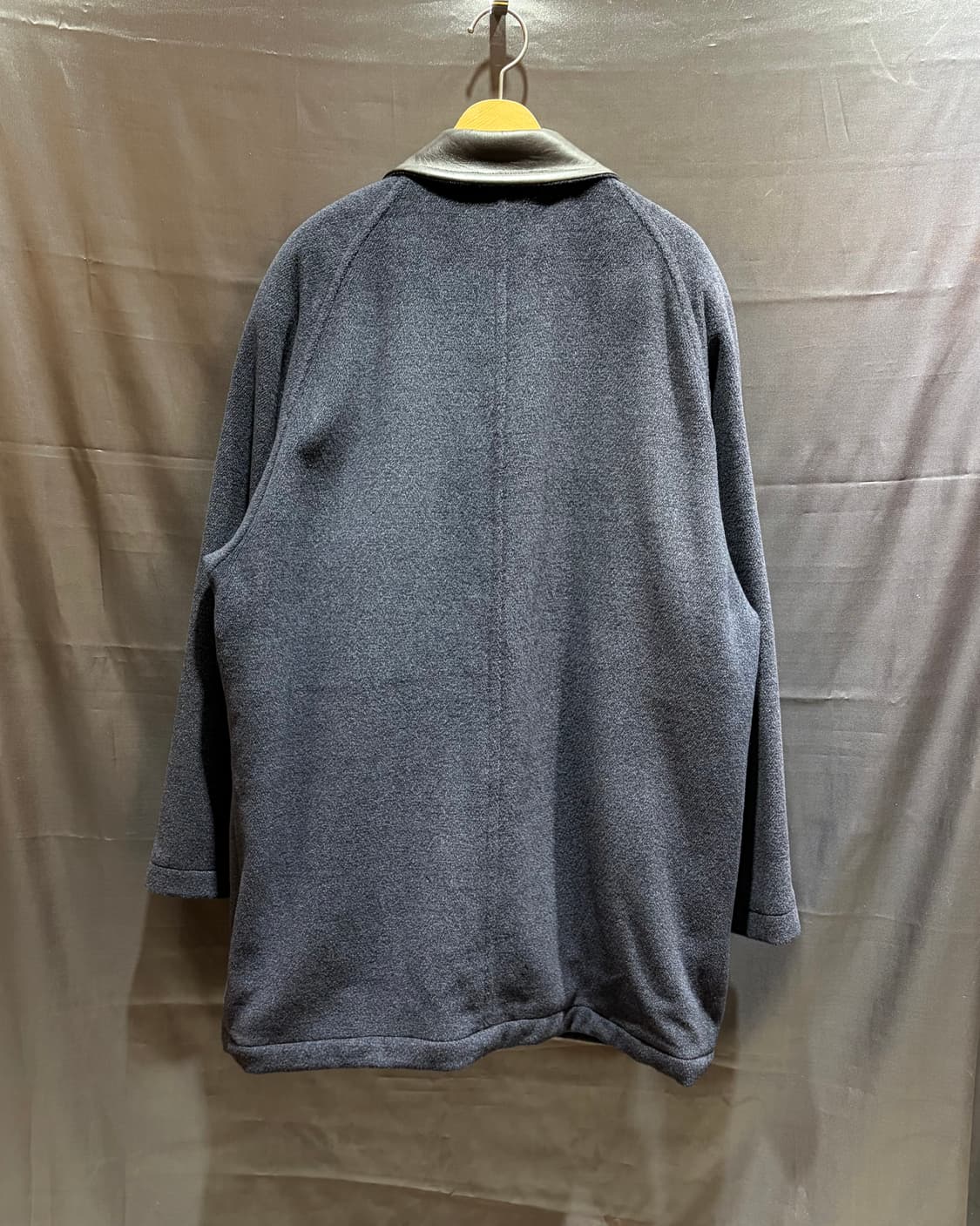 L YSL 입생로랑 레더카라 투포켓 블루그레이 미들코트 상품이미지3