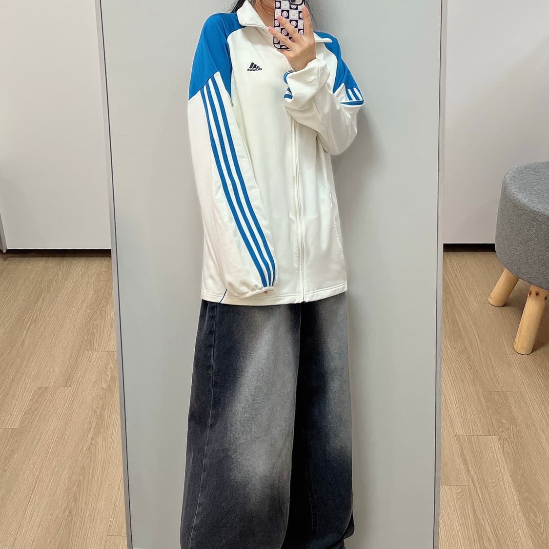 아디다스 자수로고 스카이블루 크림 트랙탑 져지 상품이미지1