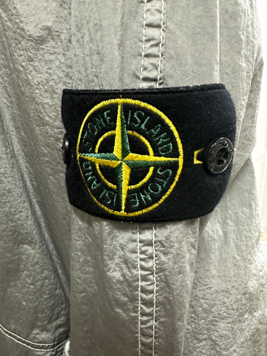 25ss 스톤아일랜드 나일론 메탈 바람막이 XXL 상품이미지7