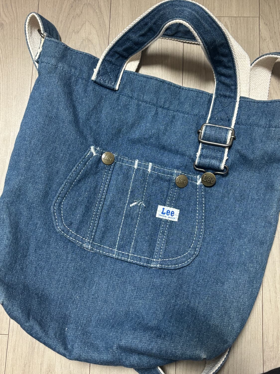 Lee 빈티지 청크로스백 상품이미지1