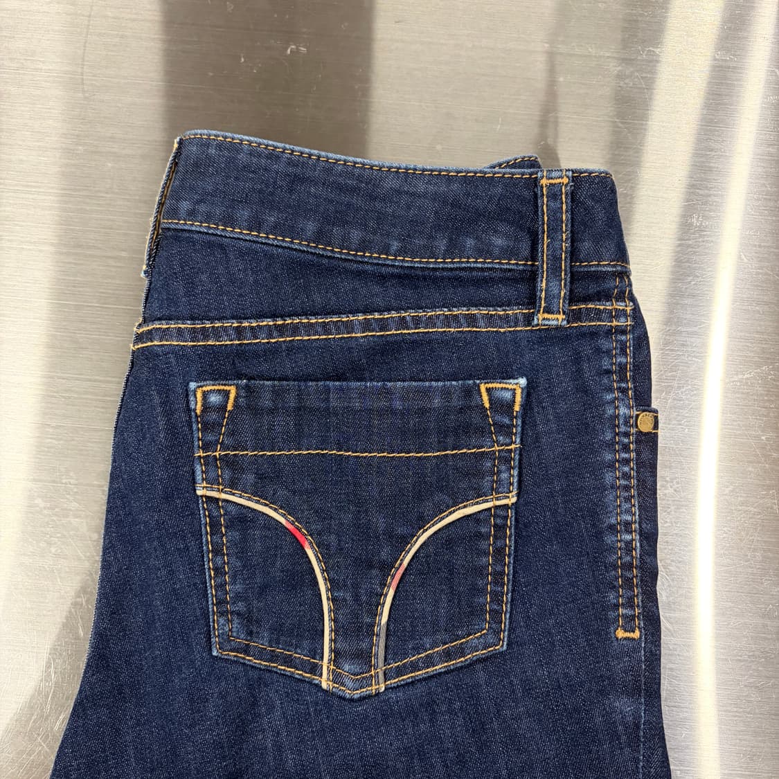 버버리 데님팬츠 상품이미지3