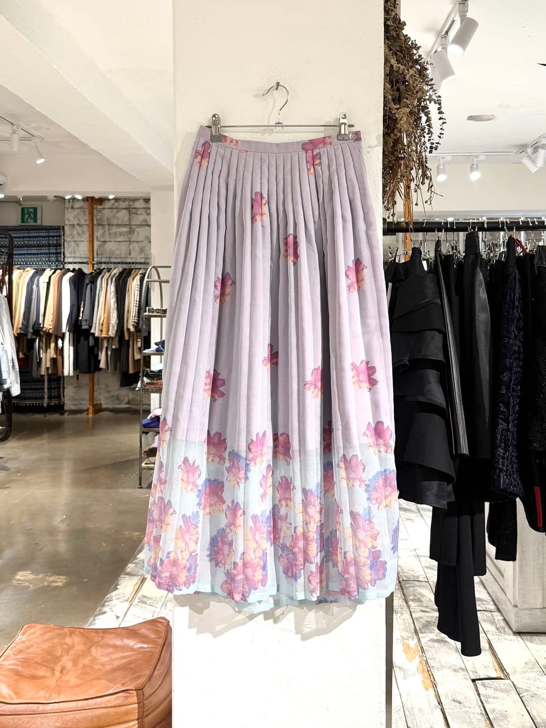 이세이 미야케 페테 라벤더 플로럴 플리츠 롱 스커트 상품이미지1