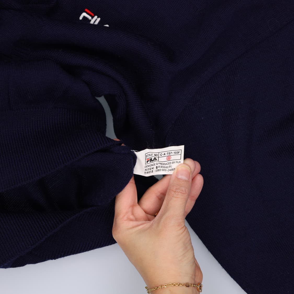 가슴단면57 휠라 브이넥 니트 0225H1 상품이미지4