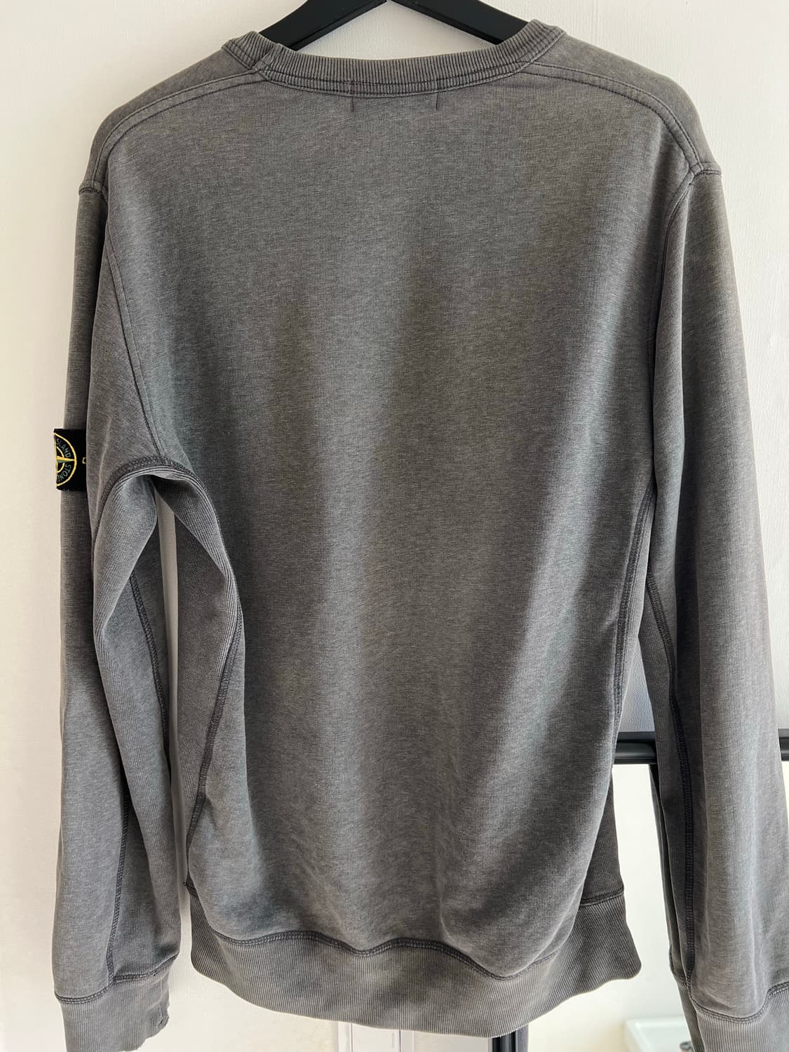 스톤아일랜드 그레이 맨투맨 상품이미지3