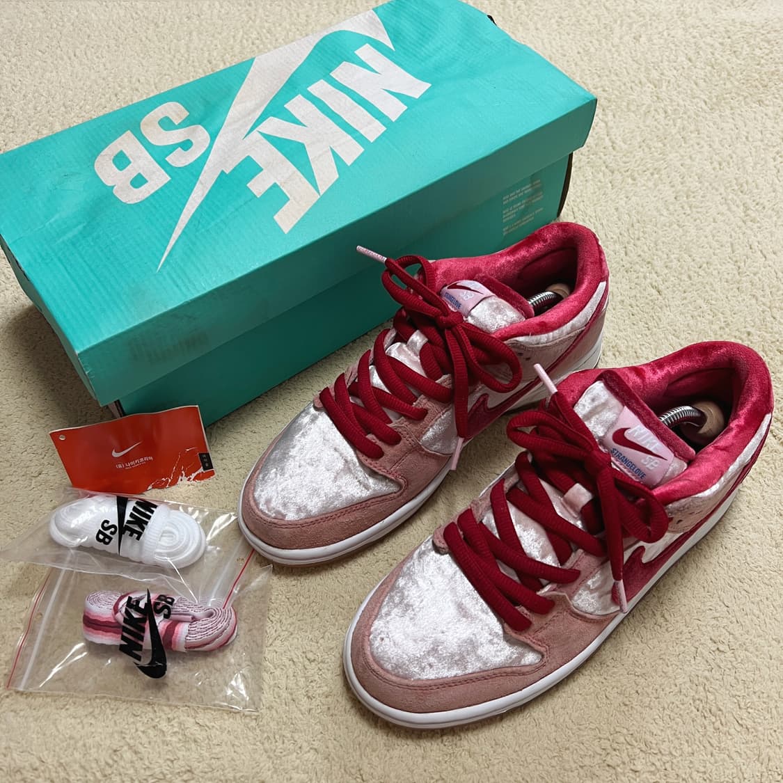 나이키 스트레인지러브 SB 덩크 로우 핑크 상품이미지6