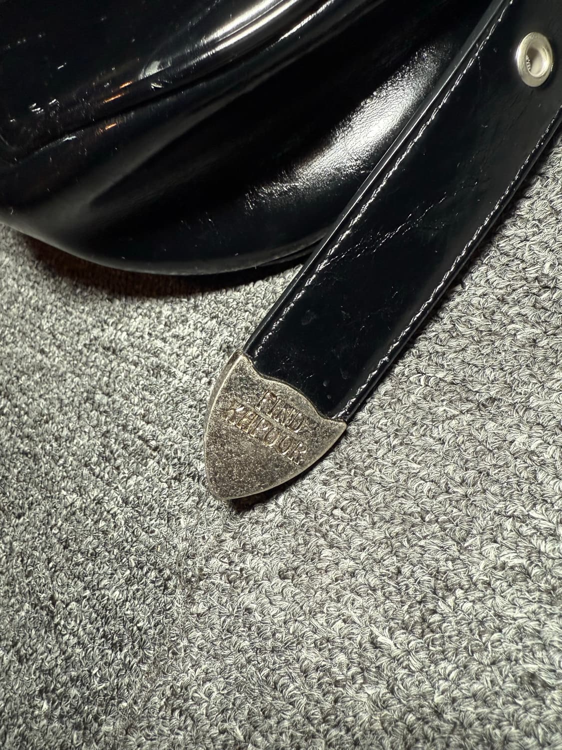 파인드카푸어 벨티백 25 크링클드 / 블랙 상품이미지5