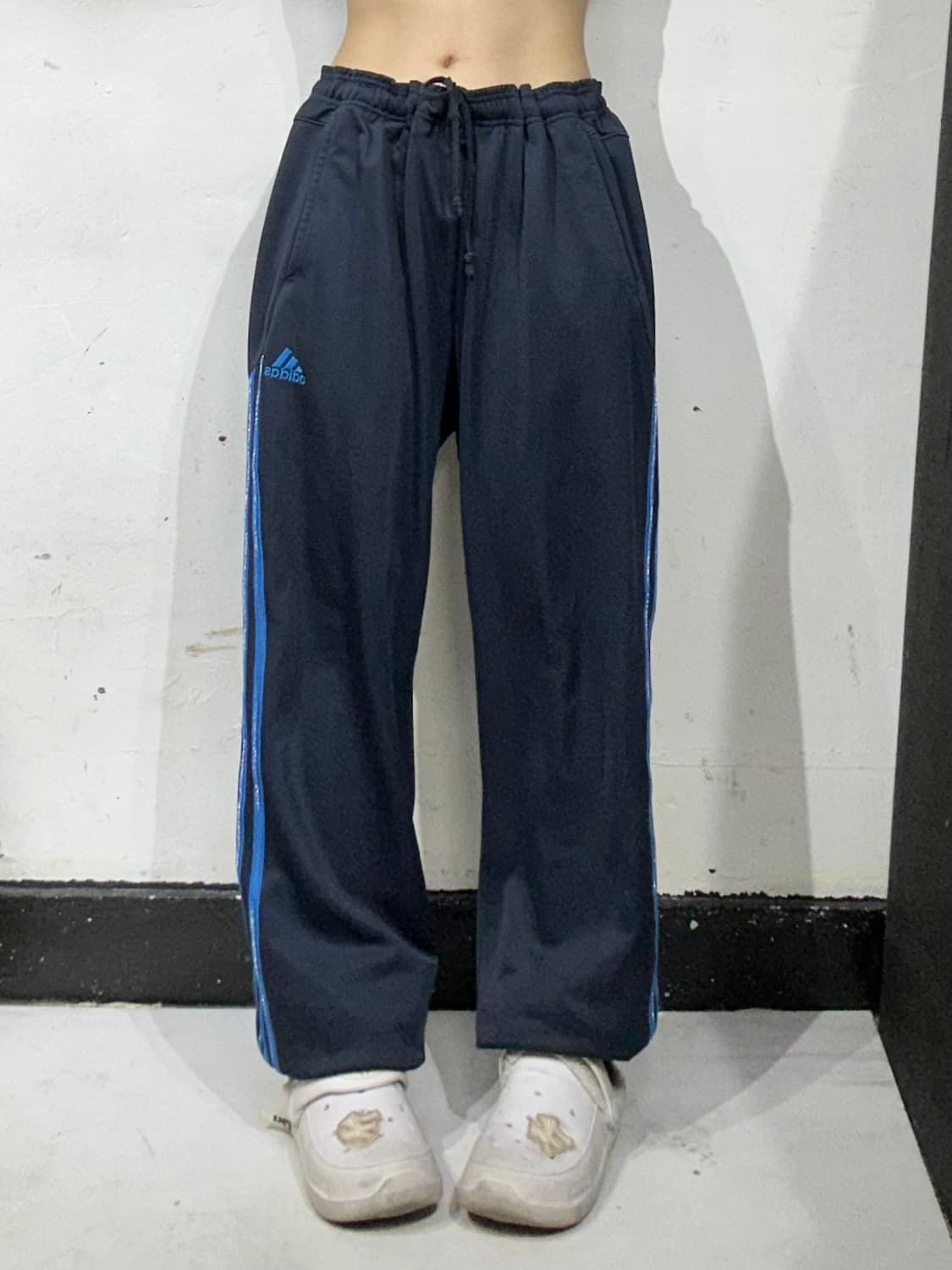 아디다스 와이드 네이비 블루 삼선 트레이닝 팬츠 추리닝 바지 L  상품이미지2