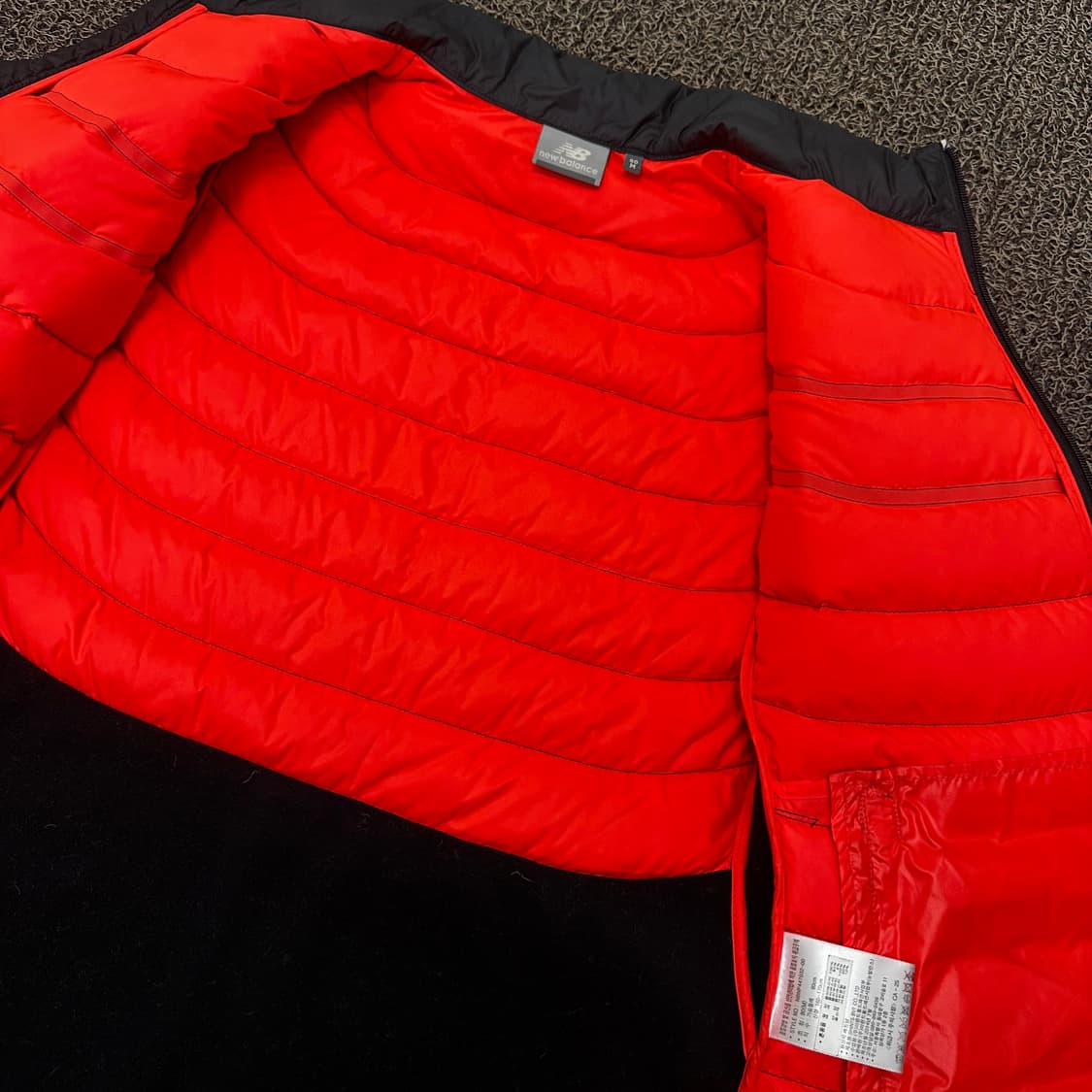 뉴발란스 여성 구스다운 경량 패딩 블랙 90(M) 상품이미지7