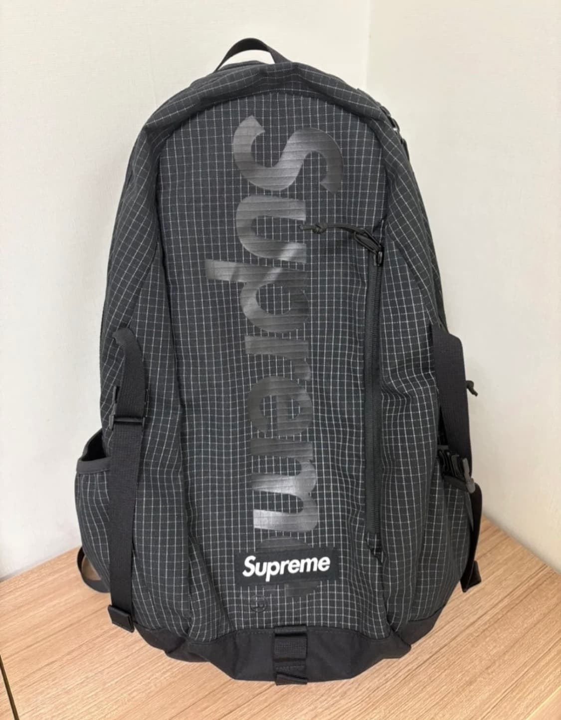 슈프림 백팩 24ss 상품이미지1