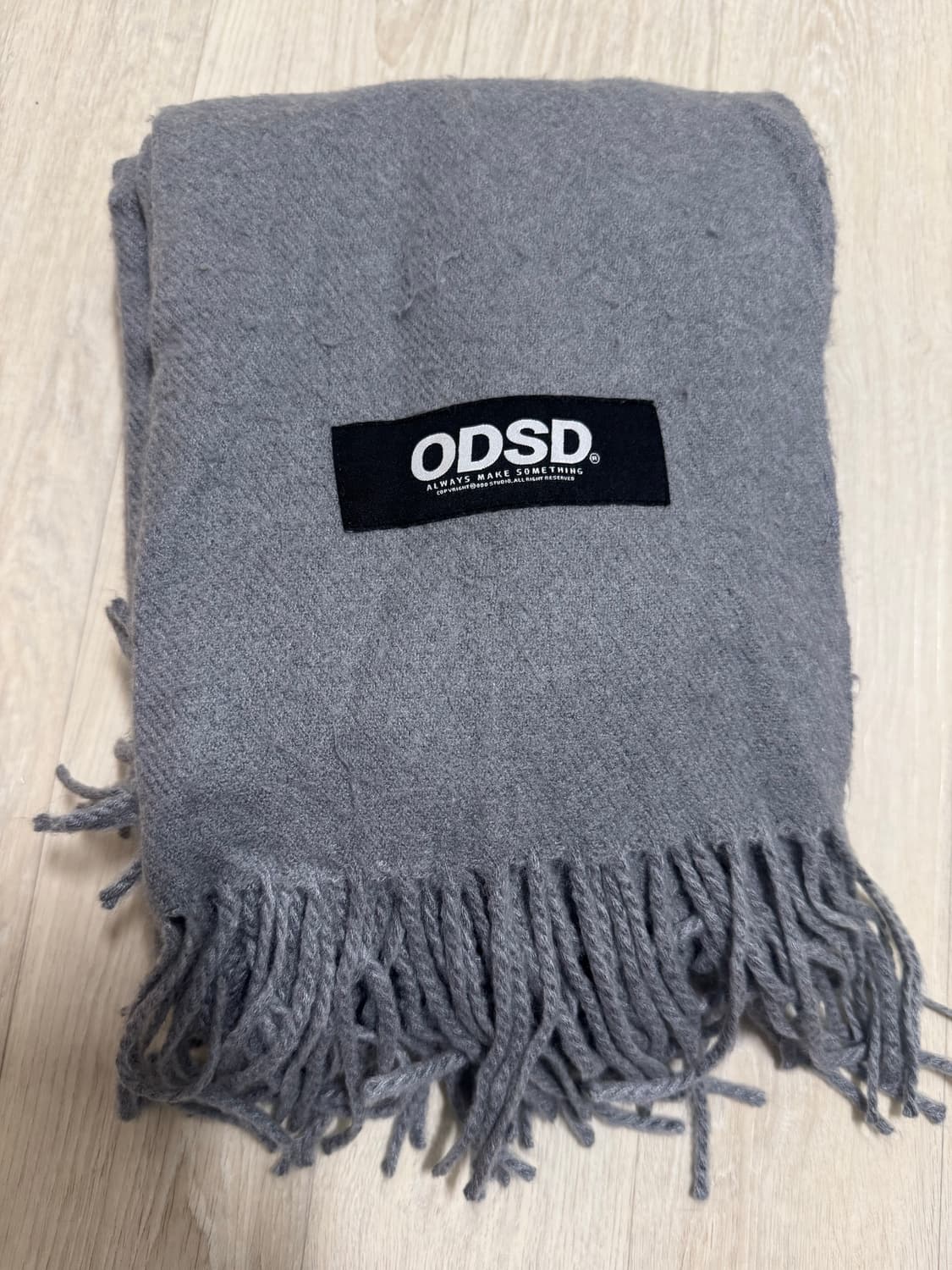 오드스튜디오 머플러 상품이미지1