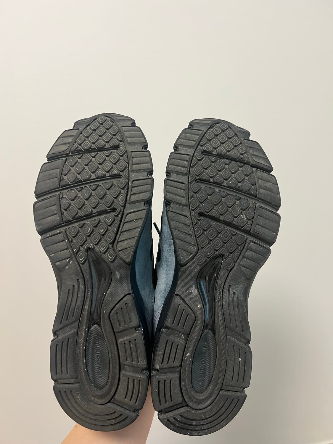 뉴발란스 990v4 아크틱 그레이 285 상품이미지9