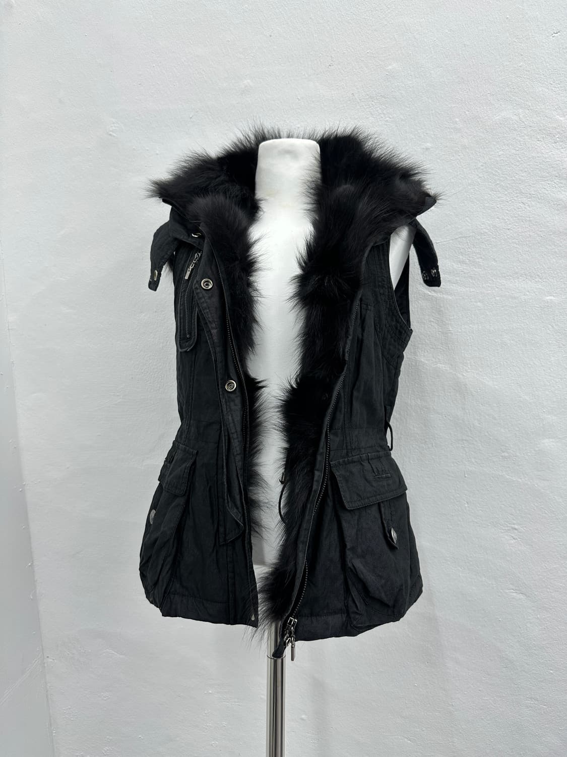 Fox fur zipper detail hood vest 상품이미지2