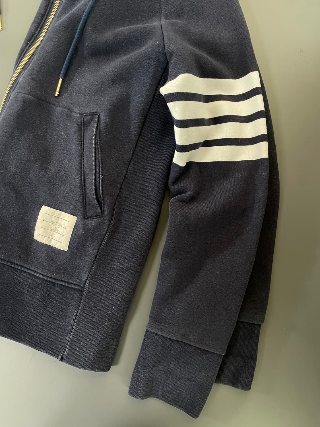 [5] 톰브라운 사선완장 남성 후드 집업 상품이미지6