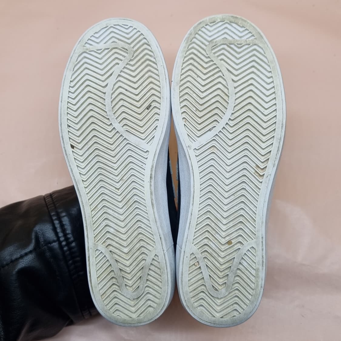 뉴발란스 템퍼스 여성 스니커즈 235 상품이미지3