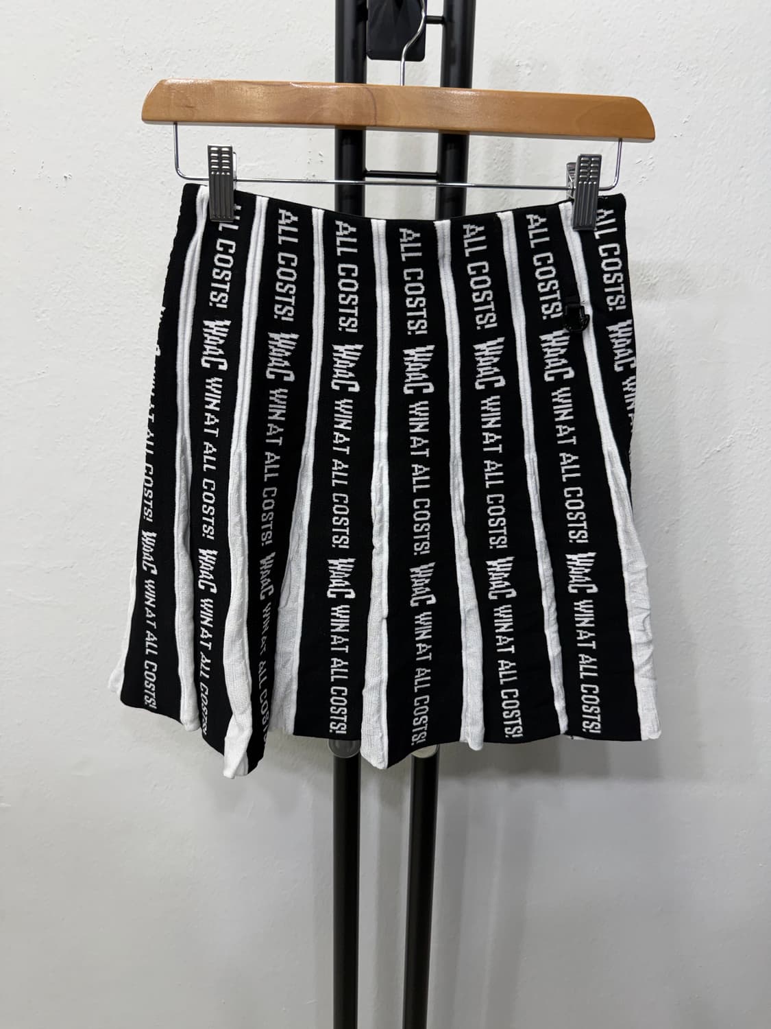 정품) WAAC 왁골프 22ss 올오버 로고 니삭스 스커트 1 상품이미지4