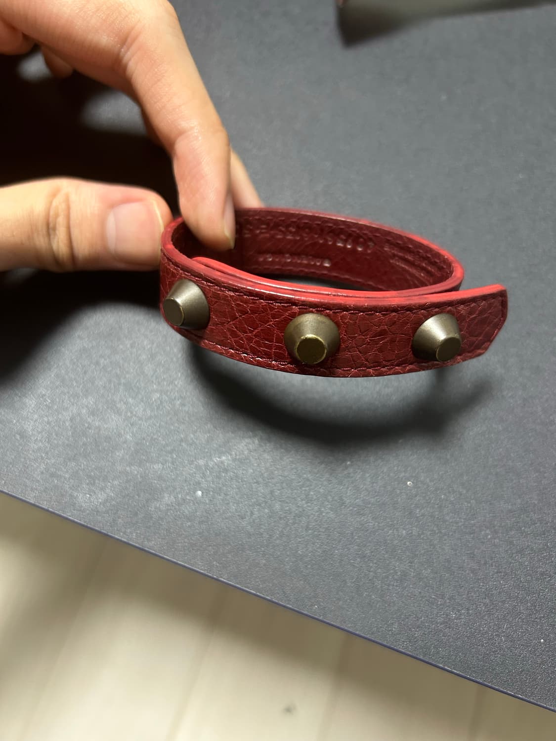 발렌시아가 스터드 레더팔찌 상품이미지1