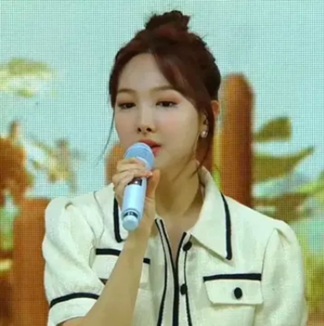 OIC 오아이오아이컬렉션 퍼프 트위드 하프 자켓 사이즈 44~55 상품이미지2