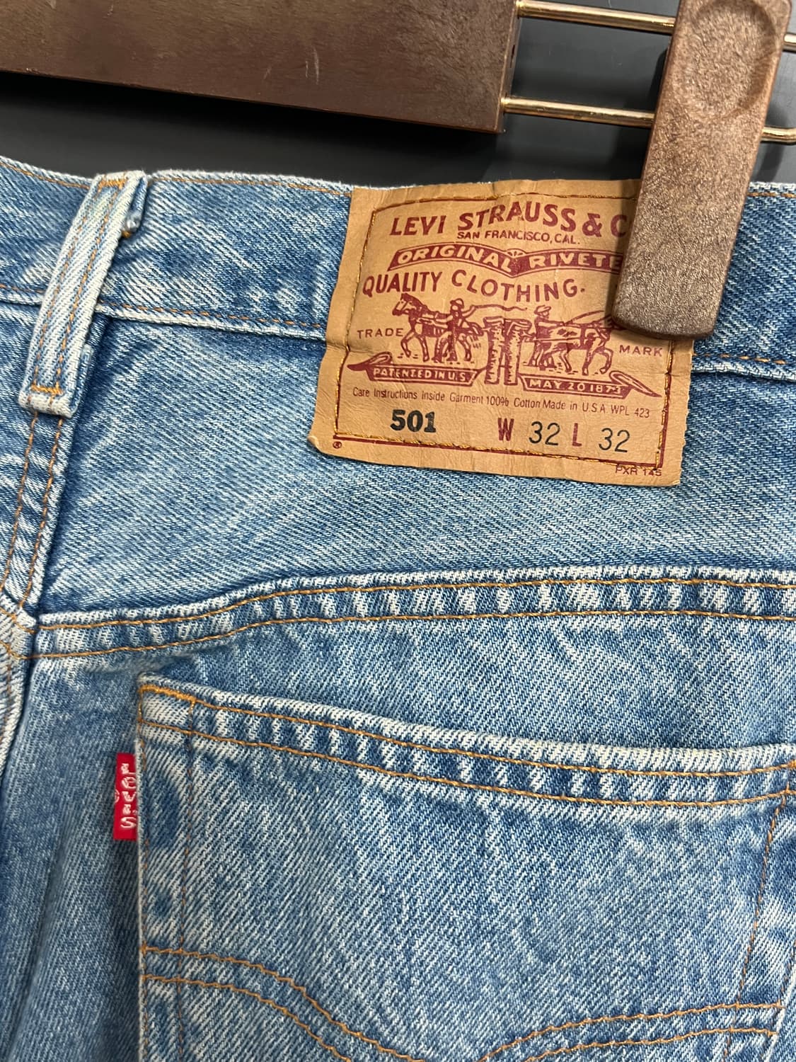 90s USA Levis 리바이스 501 스트레이트 연청 데님 팬츠 상품이미지3