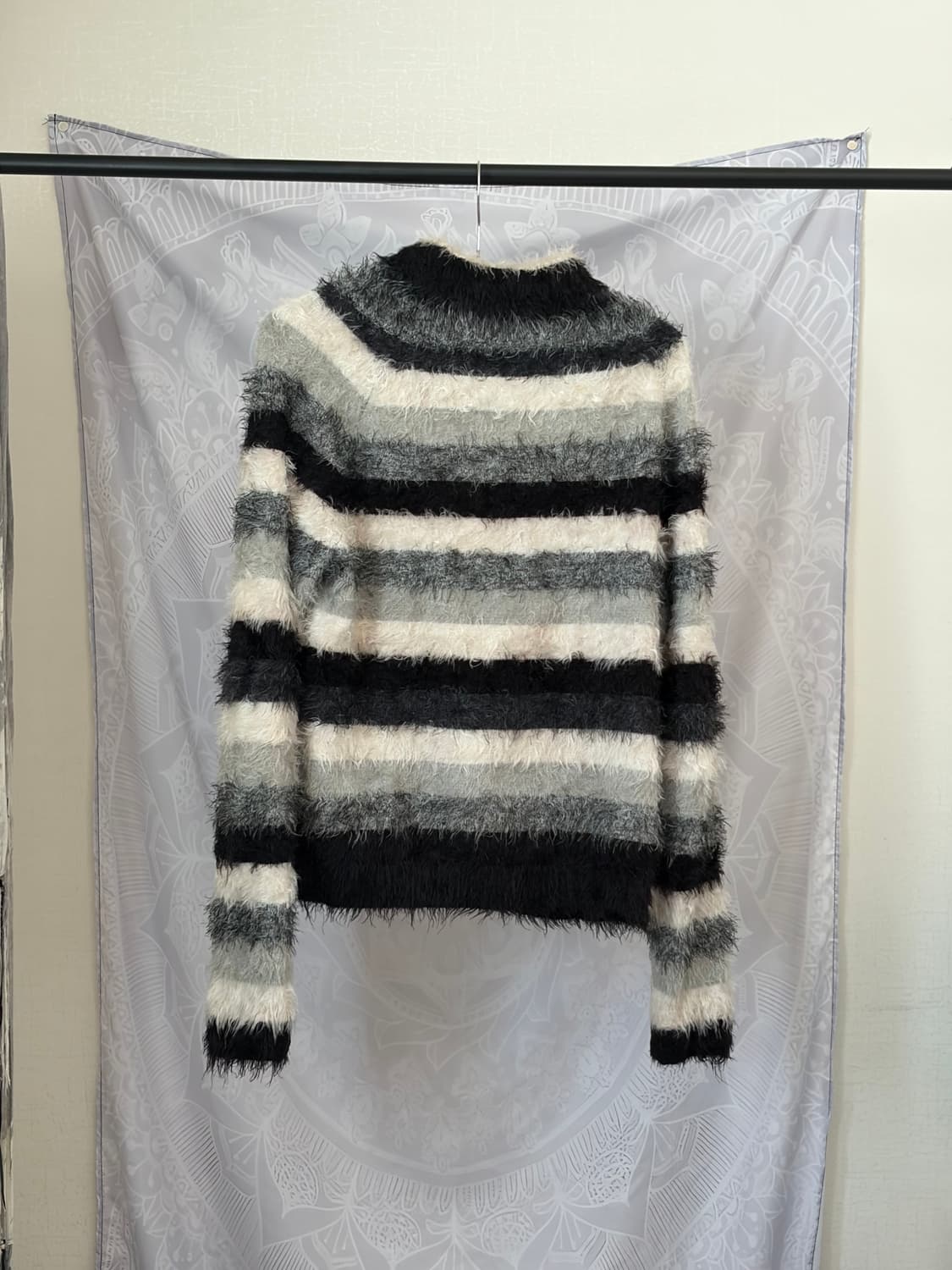 Fuzzy Multi-Stripe Mock Neck Sweater 상품이미지2