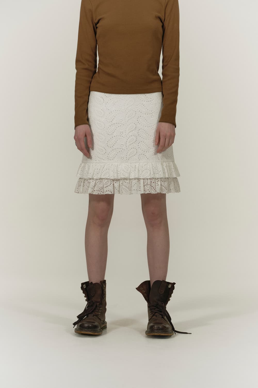 솔티페블 플레어드 코튼 미디 스커트 상품이미지1