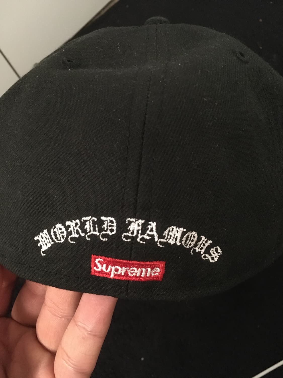 슈프림 골드 크로스 s 로고 뉴에라 블랙 상품이미지2